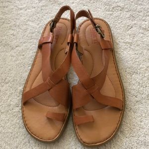 Born Inya sandals size 7, tan.